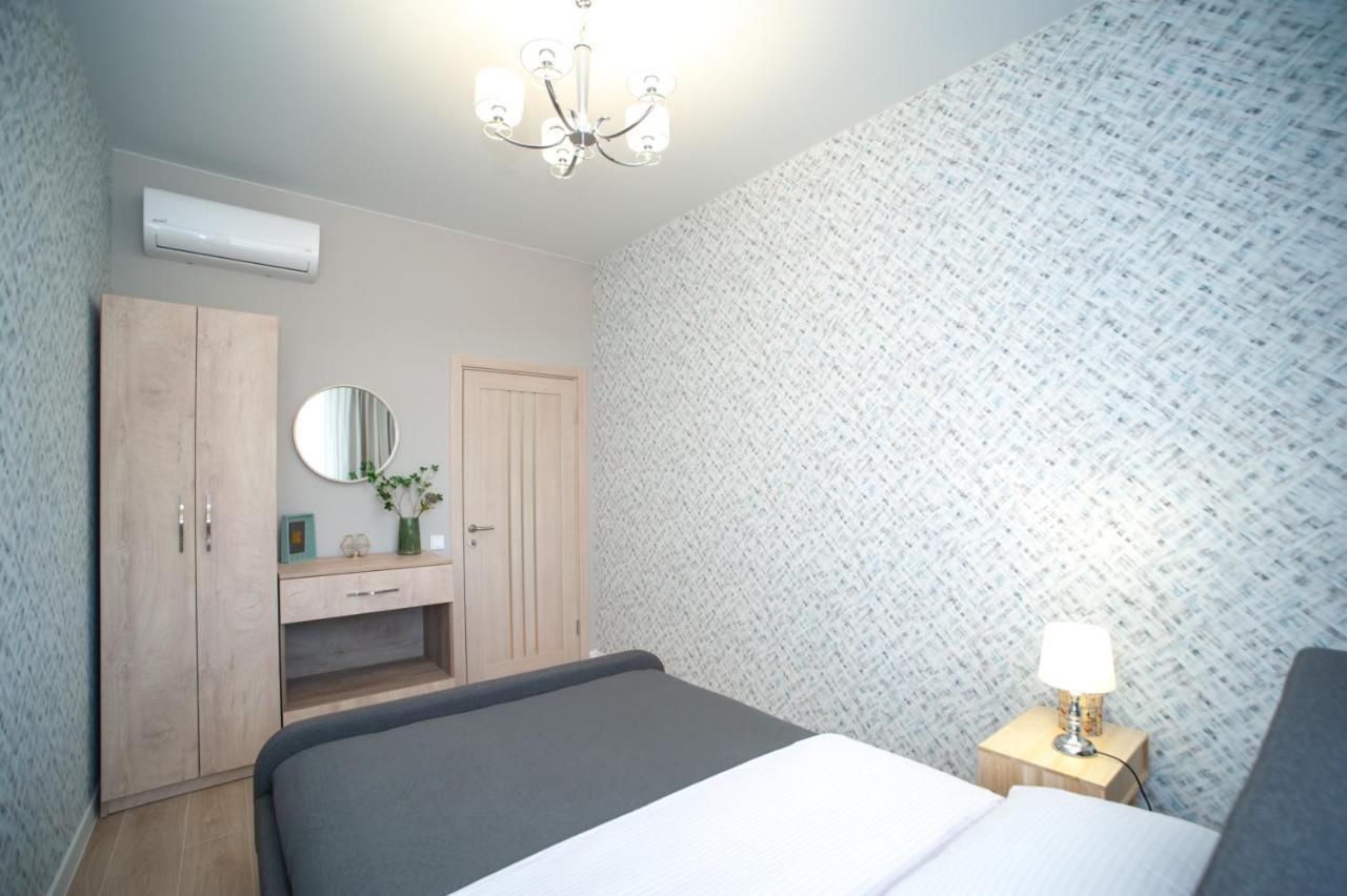 3 Bedroom, 2 Bathroom Apartment Near Forum Λβιβ Εξωτερικό φωτογραφία
