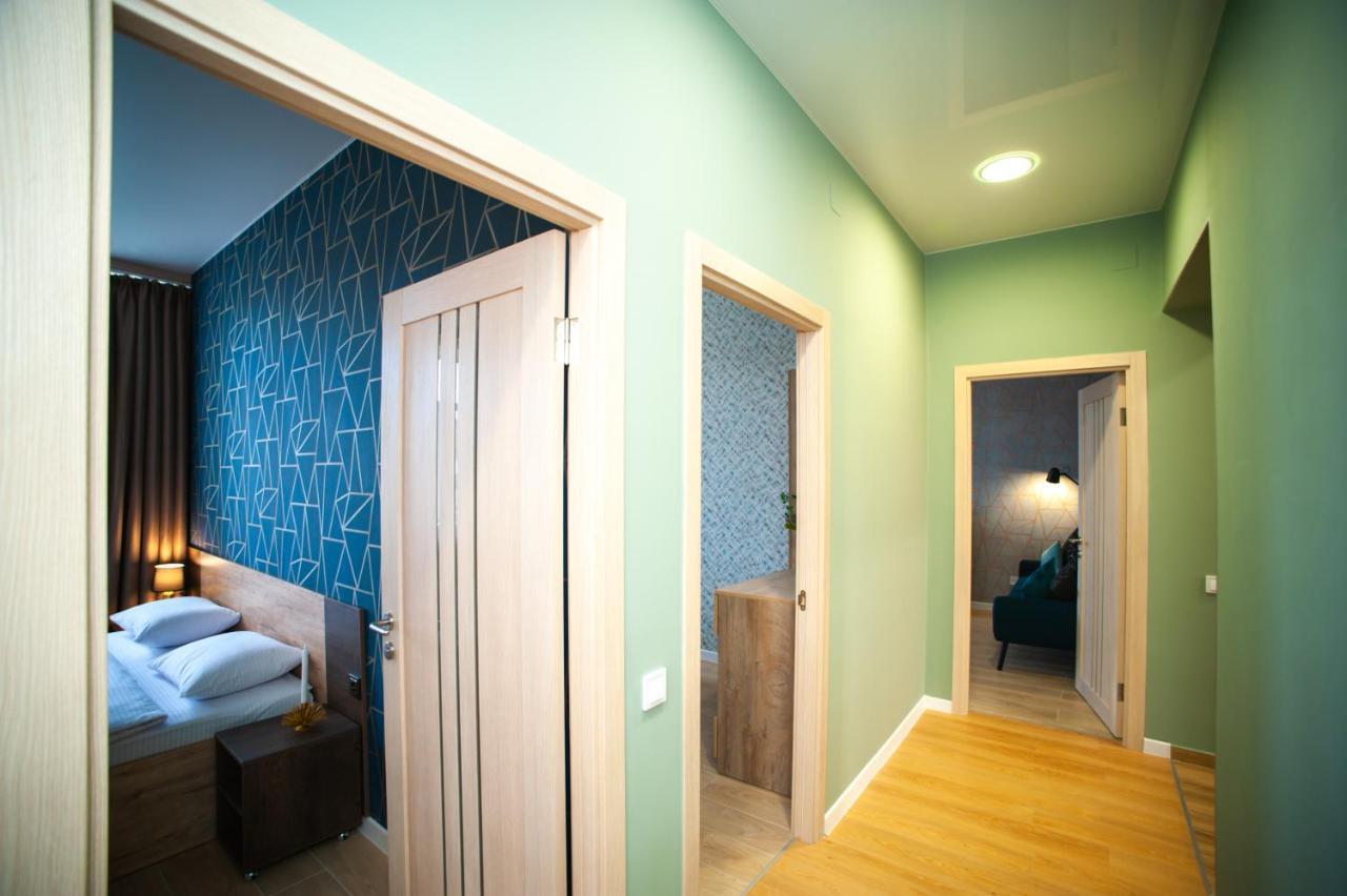 3 Bedroom, 2 Bathroom Apartment Near Forum Λβιβ Εξωτερικό φωτογραφία